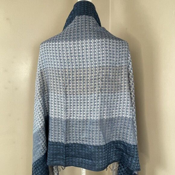 Unisex Multicolored Plaid Acrylic Fringe Scarf  33” x 28” Cotton/Viscose - Picture 9 of 15